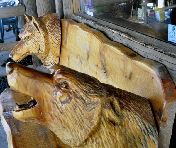 Wood carving bench outside Bigfoot's Restaurant