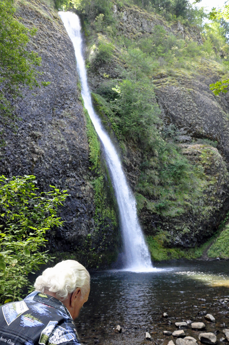 Lee Duquette at Horsetail Falls in Oregon