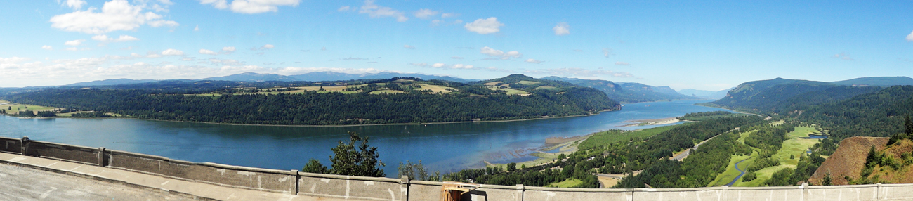 view of the Columbia River from from Vista House
