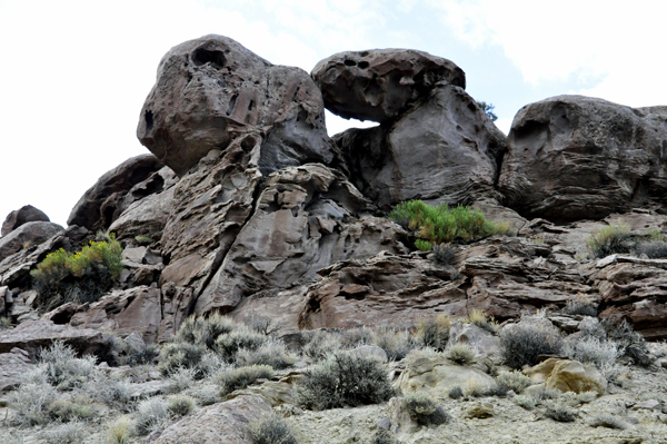 Kissing rocks