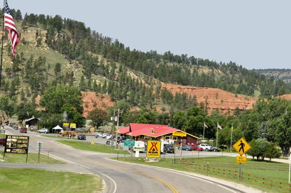 approaching KOA campground and Devils Tower