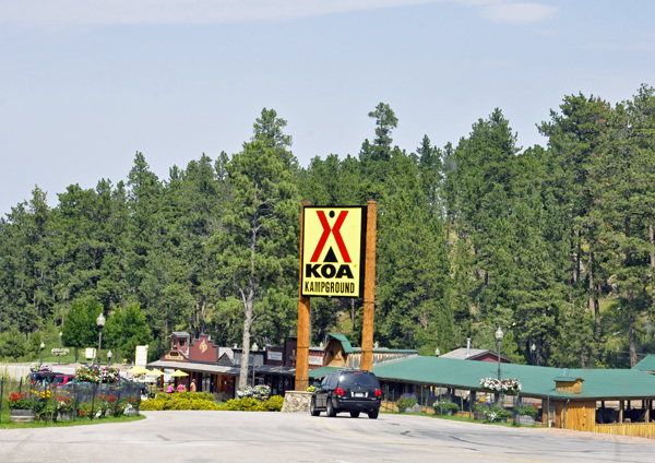 Mt. Rushmore KOA sign