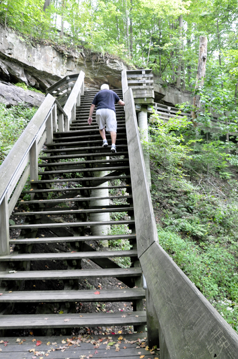 Lee Duquette going back up the stair