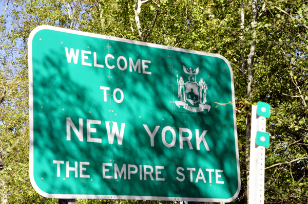 welcome to New York sign
