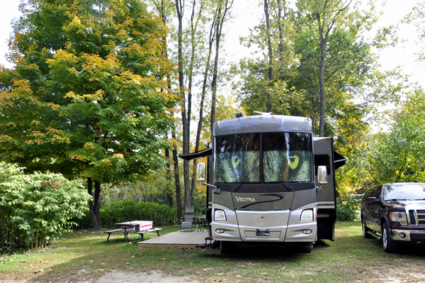 The yard of the two RV Gypsies in their favorite site #43 