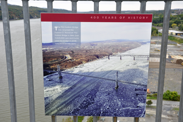 sign about the name fo the Franklin D. Roosevelt Mid-Hudson Bridge
