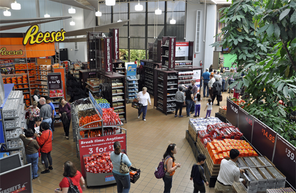 people shopping at Hershey's Chocolate World