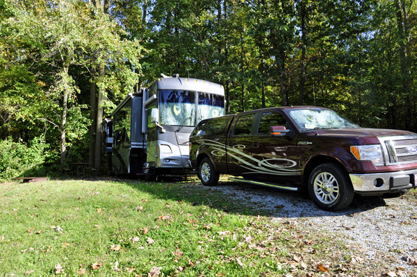 the RV and toad of the two RV Gypsies