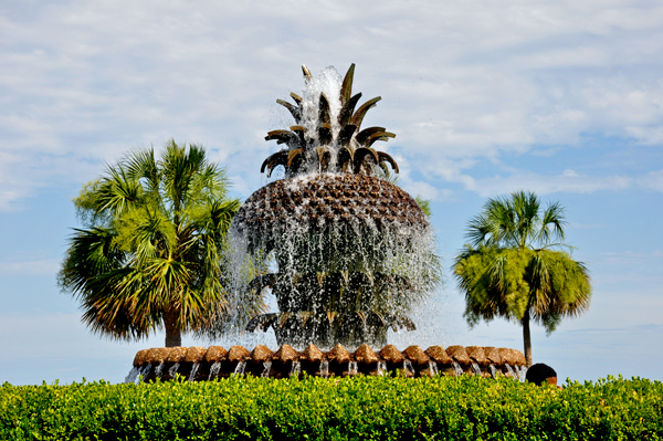 the Pinapple Fountain in Waterfront Park in 2017