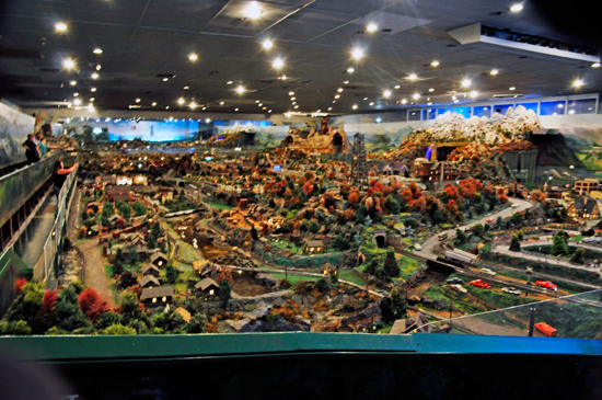 Roadside America indoor miniature village