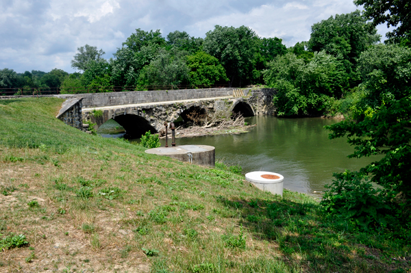 start of this area's tow path