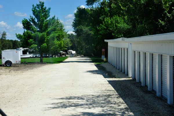 stoarge shed at Lakeshore RV Resort