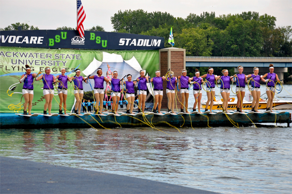 17 ballet water skiers on state
