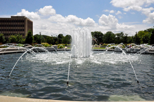 fountain at Fountain Park