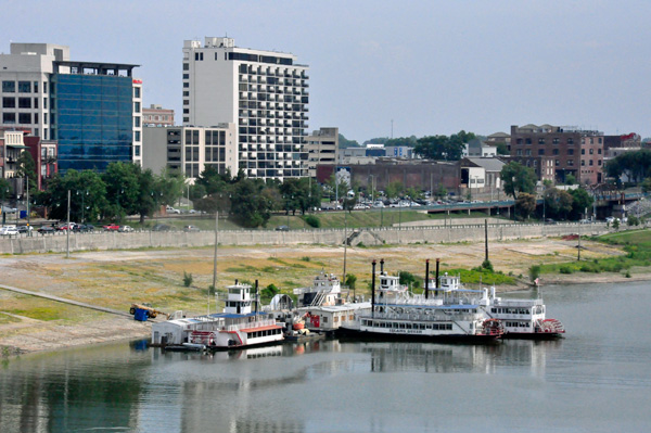 view leaving Mud Island