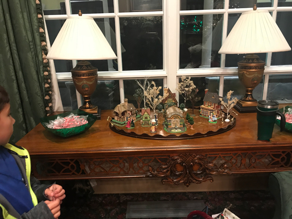 Christmas table display