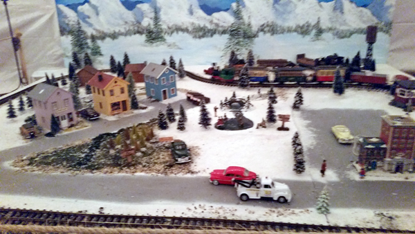 miniature train display