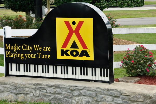 Naashville KOA sign