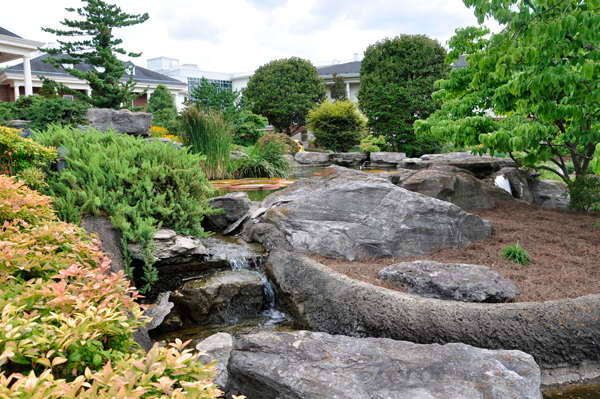 outside the Gaylord Opryland Hotel