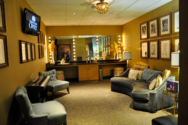 Women of Countrydressing room