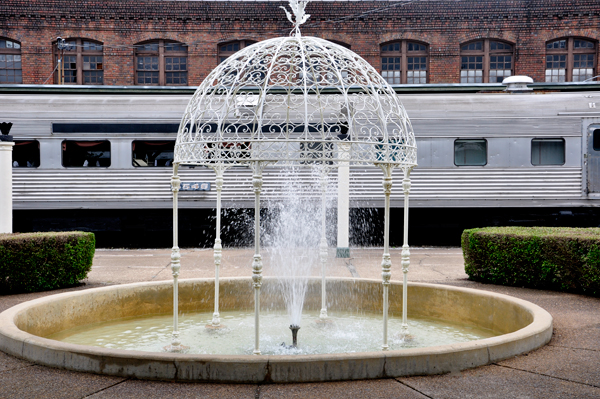 water fountain at the Chattanooga Choo-Choo