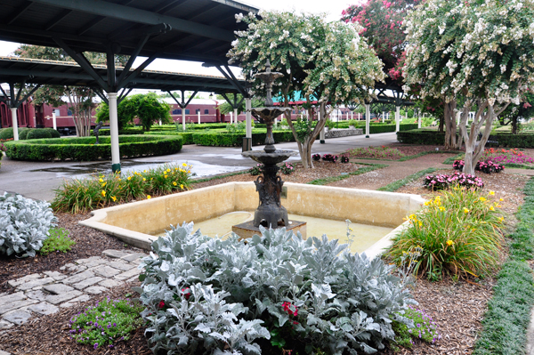 water fountain at the Chattanooga Choo-Choo