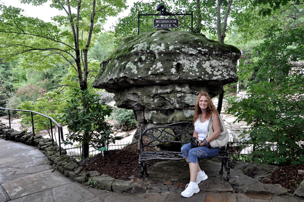 Ilse under Mushroom Rock