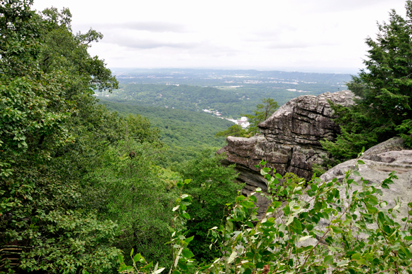 view Approaching Lovers Leap