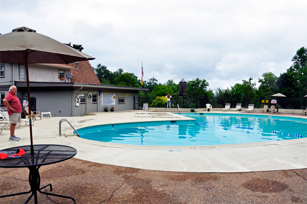 Lee Duquette checks out the pool area