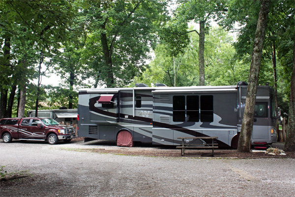 The RV and toad of the two RV Gypsies