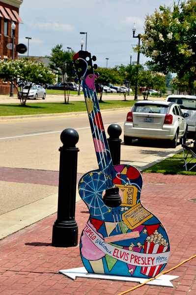 Elvis painted guitar