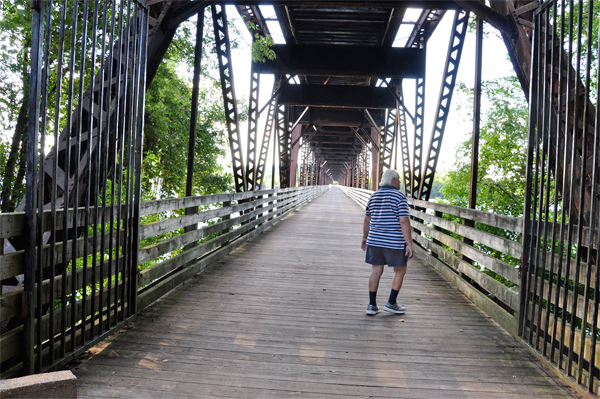 Lee Duquette on the pedestrian bridge