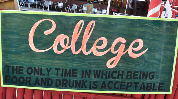 sign at Senor Frogs in St. Thomas