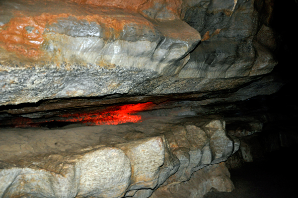 lighting in Skyline Caverns