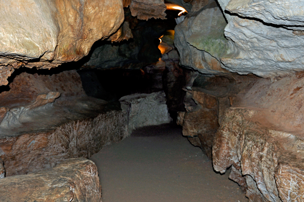 Skyline Caverns