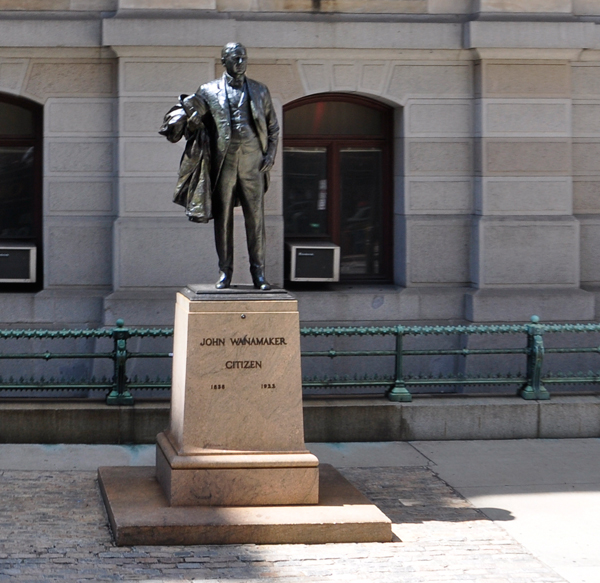 Statue of John Wanamaker 