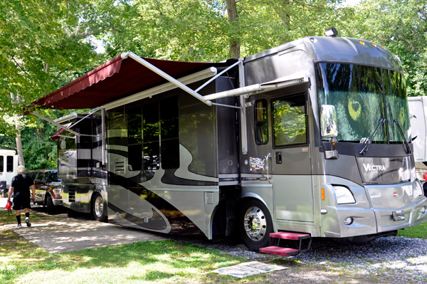 The RV of the two RV Gypsies in their new yard