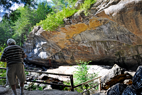 Lee Duquette and the Natural Stone Bridge