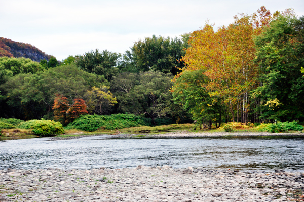 Autumn colors on the Delaware River