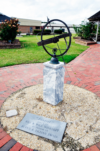 Sundial monument