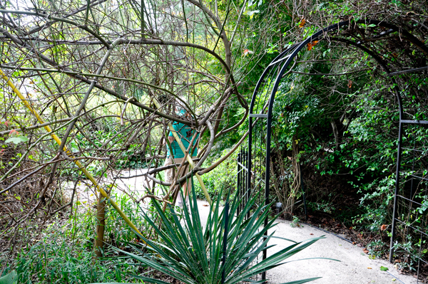 Lee Duquette and an arch entrance
