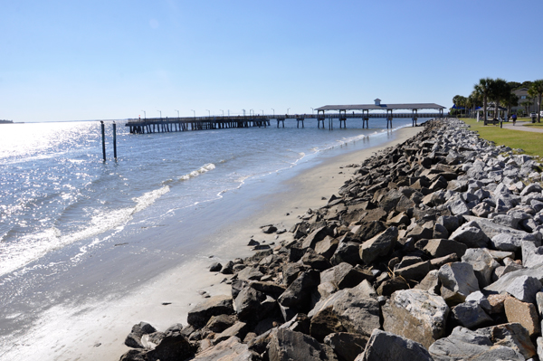 Neptune Park Public Beach pier