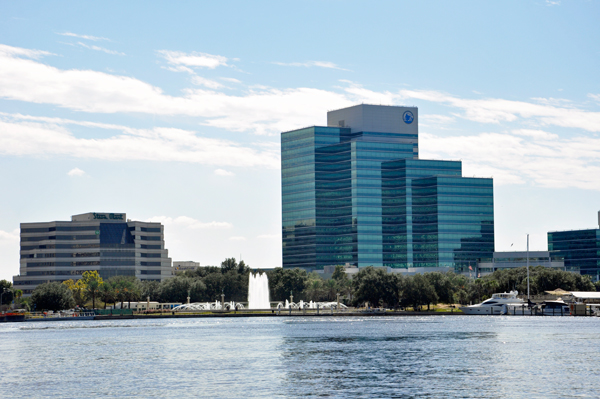 view fromt he water taxi