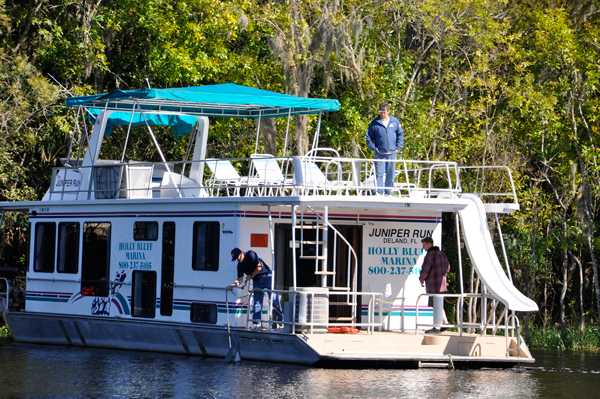 houseboat and slid