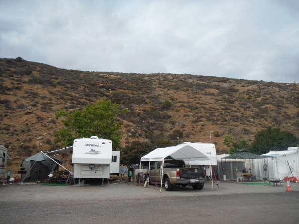 fiew in front nd the RV of the two RV Gypsies