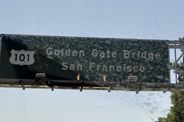 golden gate bridge sign