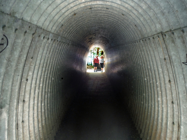 Lee and Ilse at end of th tunnel