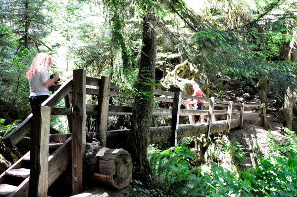 Ilse and Lee on Bridge #3