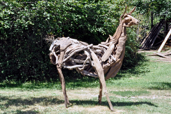 Amazing animal sculpture