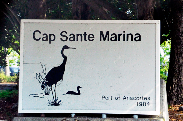Cap Sante Marina sign